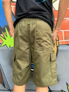 SHORTS CARGO VERDE MUSGO na internet