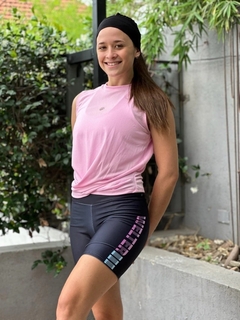 Musculosa Cruz en internet