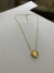 Collar van dorado en internet