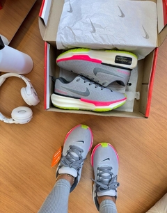 Nike zoom Cinza na internet