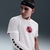 Camiseta Nike OC1 Masculina com estampa de bola de basquete com swoosh frontal - comprar online