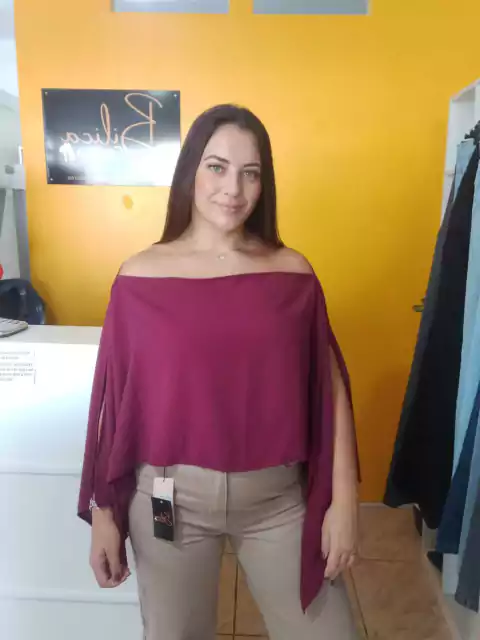 CAPA EM CREPE DUNNA VINHO - comprar online