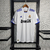 Camisa Retrô Real Madrid 2010/2011 Home - Versão Torcedor Manga Curta - Branco e Azul