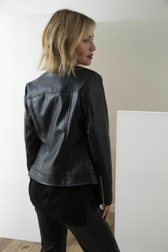 Campera Delfina - comprar online