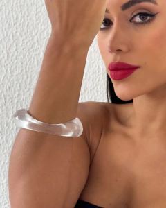Bracelete acrilico Transparente Ondulado - comprar online