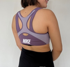 Top deportivo Nike en internet
