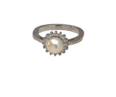 Anillo de Plata con Perla y Zirconia/Cubic