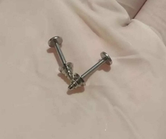 LABRET CON PUNTA
