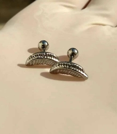 LABRET PLUMA