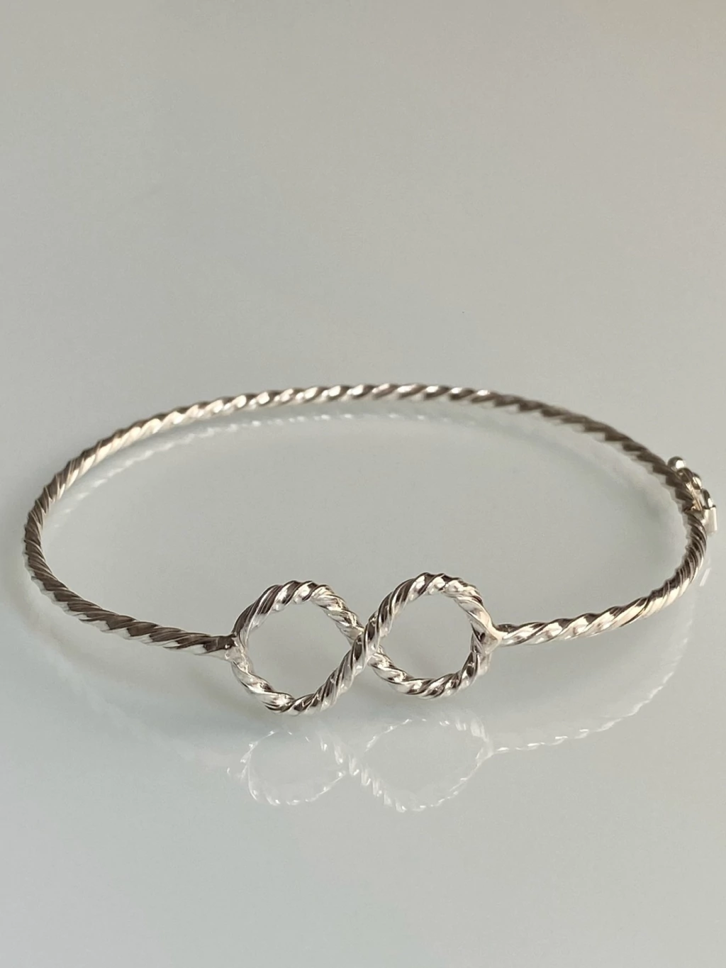 Bracelete fio torcido