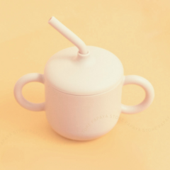 Copo de Silicone com Canudo na internet
