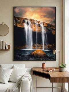 Quadro Decorativo Cachoeira do Penhasco Dourado