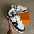 Louis Vuitton Trainer na internet