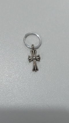 pinjentes (crucifixo)