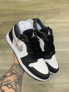 nike air Jordan - BRANCO/CINZA - comprar online