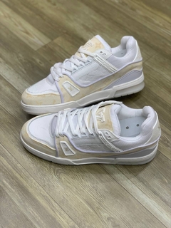 Louis Vuitton branco c bege