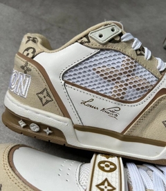 Louis Vuitton bege c branco - comprar online