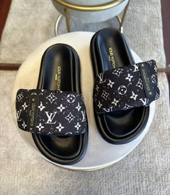 CHINELO SLIDE LOUIS VUITTON