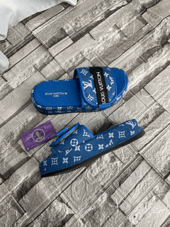 CHINELO SLIDE PLATAFORMA LV AZUL na internet
