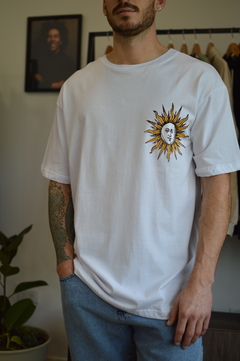 REMERA OVERSIZE SOL BLANCA