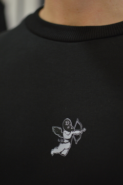 BUZO OVERSIZE CUPIDO NEGRO en internet
