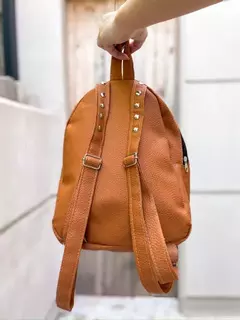 MOCHILA MARBELLA (BEIGE-CON TACHAS) - tienda online