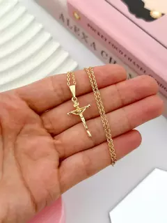Cadenita con dije cruz