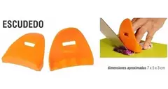escudedo (protección para no cortarse en tono pastel sin Elección)