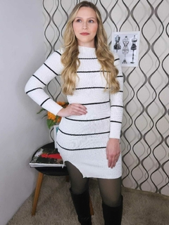 VESTIDO DE TRICOT COM LISTRAS na internet