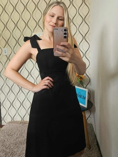 VESTIDO CURTO LAÇO