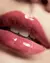 Imagen de ILUMINADOR DE LABIOS UNIVERSAL GLOSS BOMB - FENTY