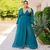 -Vestido verde escuro com mangas, fenda e decote -(Moda plus size) - comprar online