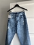 Jeans Mom Adam en internet