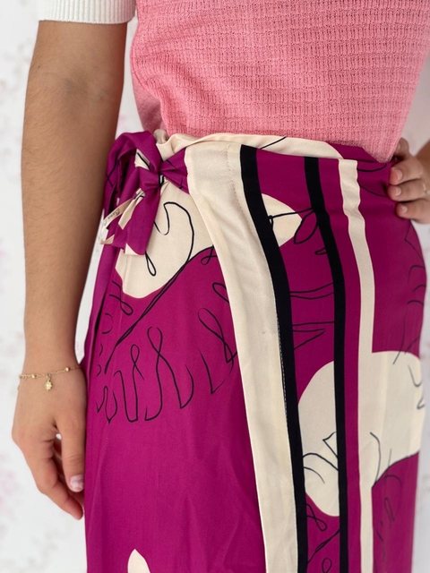 SAIA LENÇO ESTAMPADA ADAM ROXA REF: 304874