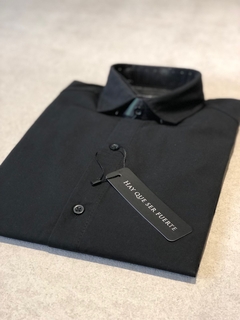Camisa Clásica Regular - Hay Que Ser Fuerte