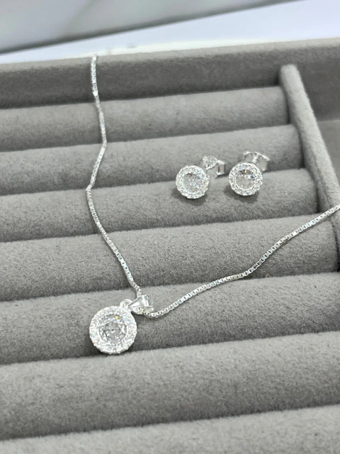 Conjunto Colar e Brincos Cristal Cravejado 8mm
