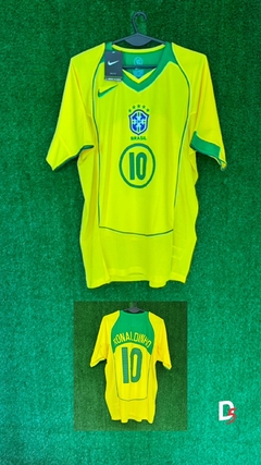 Ronaldinho Brasil 2002 (retro importada) en internet