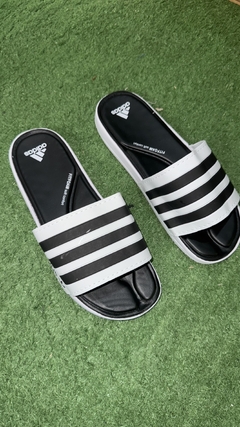 Chinelas Adidas - comprar online