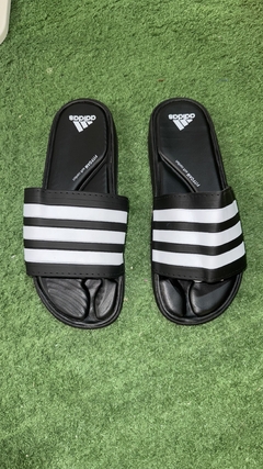 Chinelas Adidas en internet