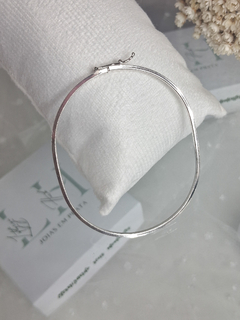 Bracelete liso 2mm fio quadrado na internet