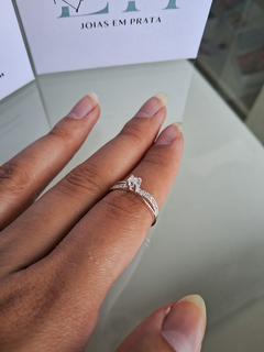 Anel Solitário Cravejado Infinito Cristal - Lethycya Joias em Prata