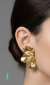 Brinco Folheado flor dourada - comprar online