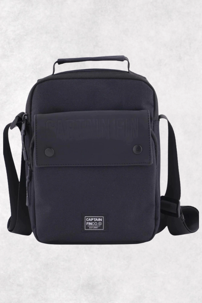 MORRAL CAPTAIN FIN MARTELL