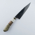 Cuchillo de acero inoxidable de 16 cm con mango decorado y diseño elegante.