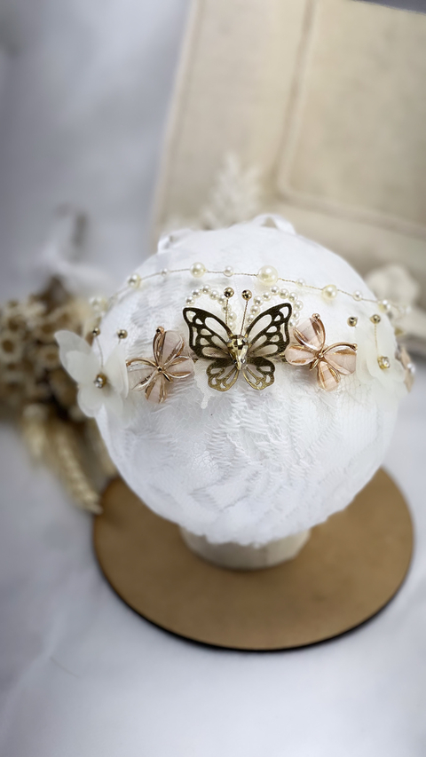 Tiara aramada borboleta