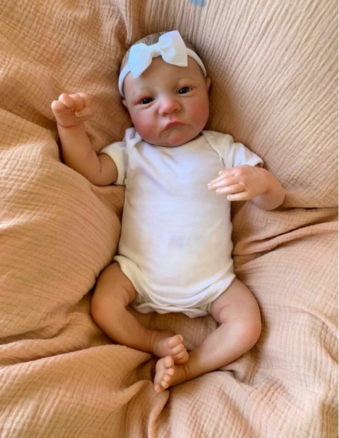BEBE REBORN CAROL CORPO DE SILICONE - comprar online