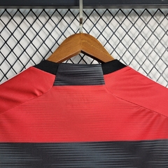 Imagem do Camisa Flamengo I 23/24 Torcedor Adidas Masculina - Vermelho e Preto