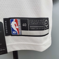 Camiseta Regata Brooklyn Nets Branca e Preta - Nike - Masculina na internet