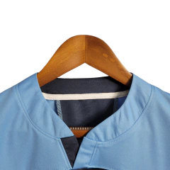 Camisa Retrô Grêmio Edição Especial 20/21 - Masculina Umbro - Azul com detalhes em dourado e branco - Suprema Esportes | Camisas de Time