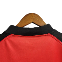 Camisa Flamengo I Retrô 03/04 Torcedor Masculina - Vermelha com detalhes em Preto e amarelo - comprar online